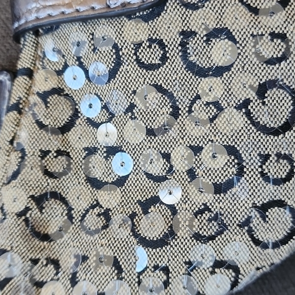 Guess handbag - Picture 6 of 6